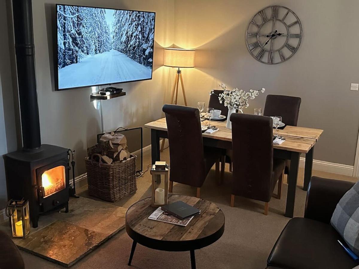 Stonehenge Cottages Salisbury Extérieur photo